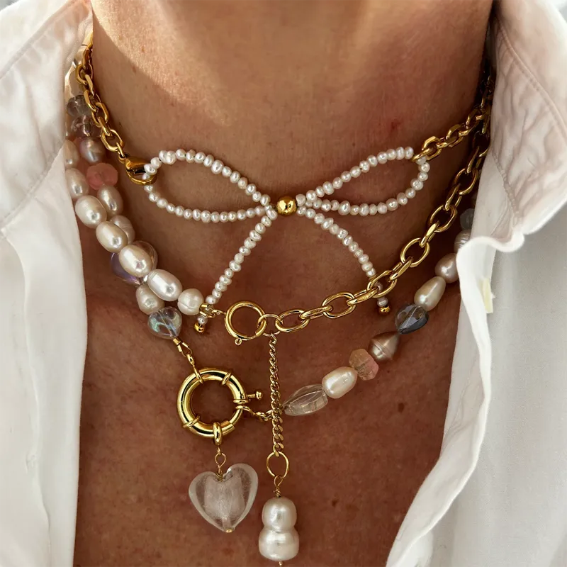Genevieve Bow Necklace