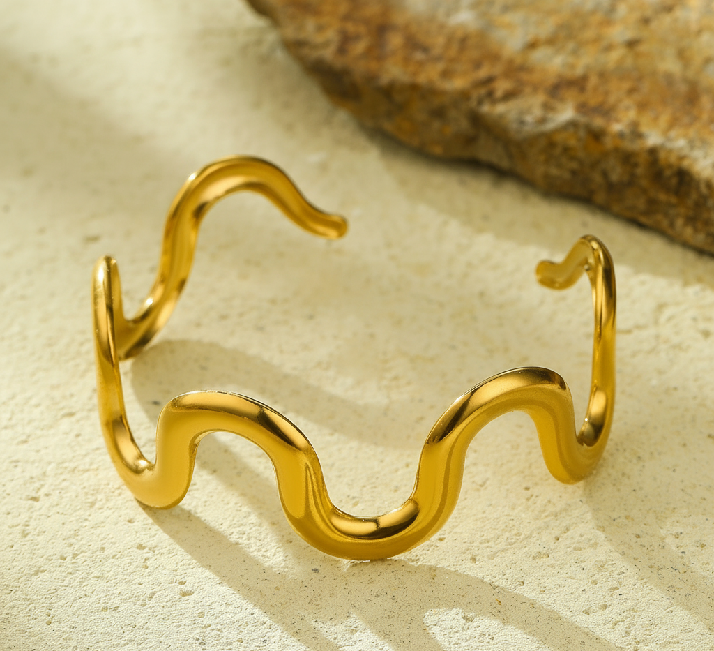 Samara Wave Cuff