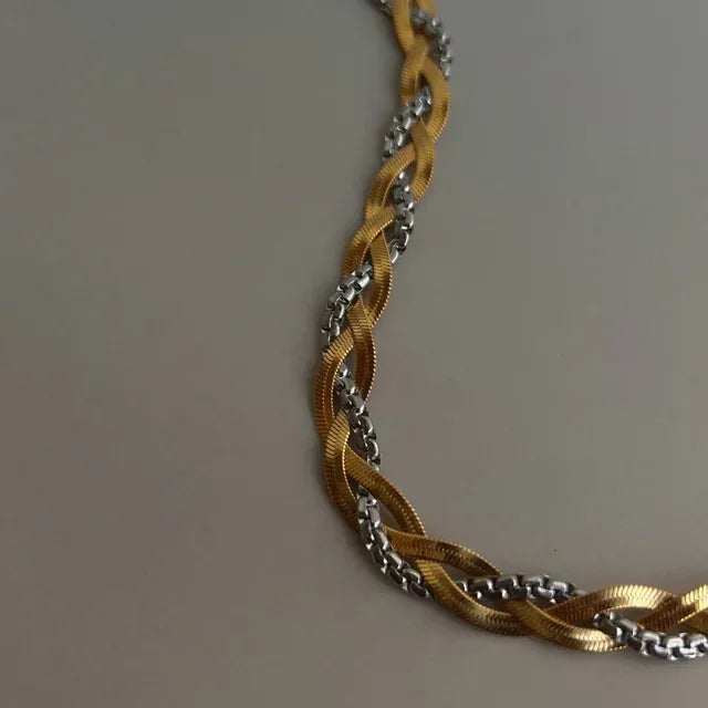 Éloise Braided Necklace