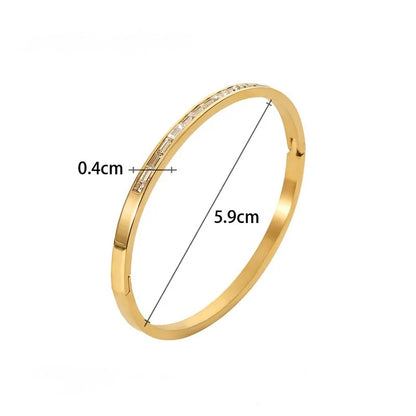 Clara Sleek Bangle