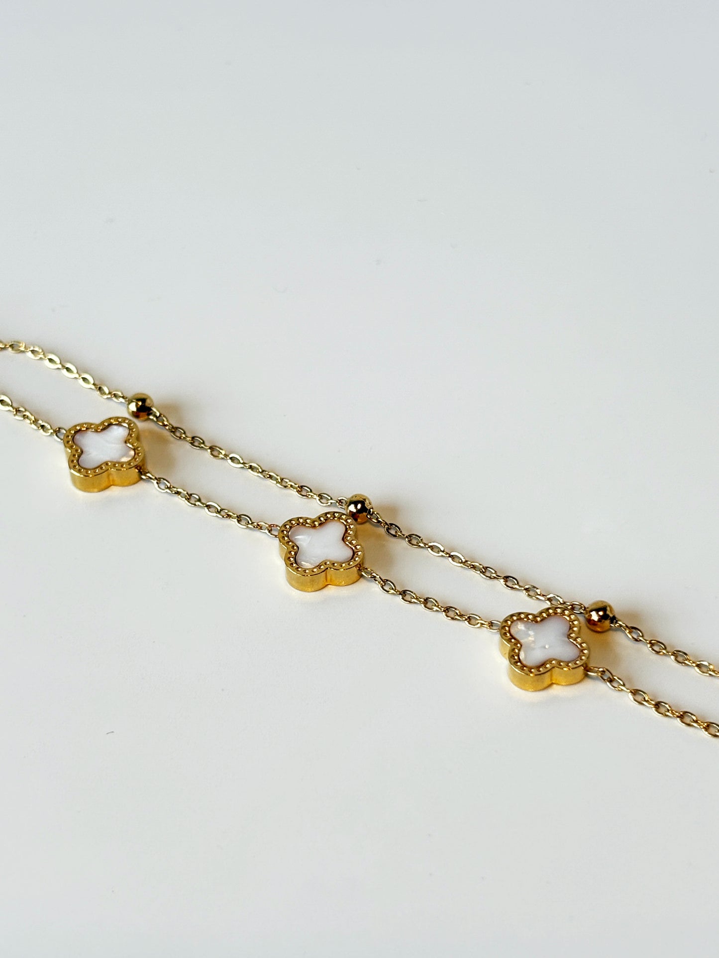 Clover gold chain bracelet