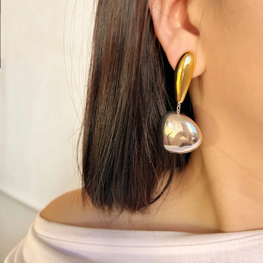 Elara Earrings