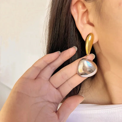 Elara Earrings
