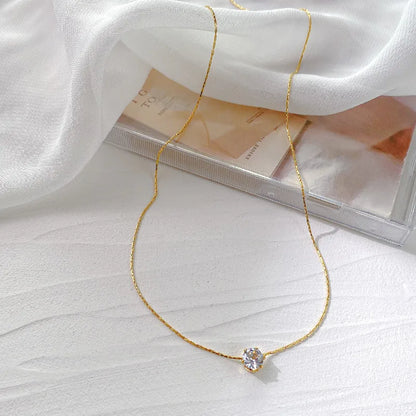 Ella Pendant Necklace