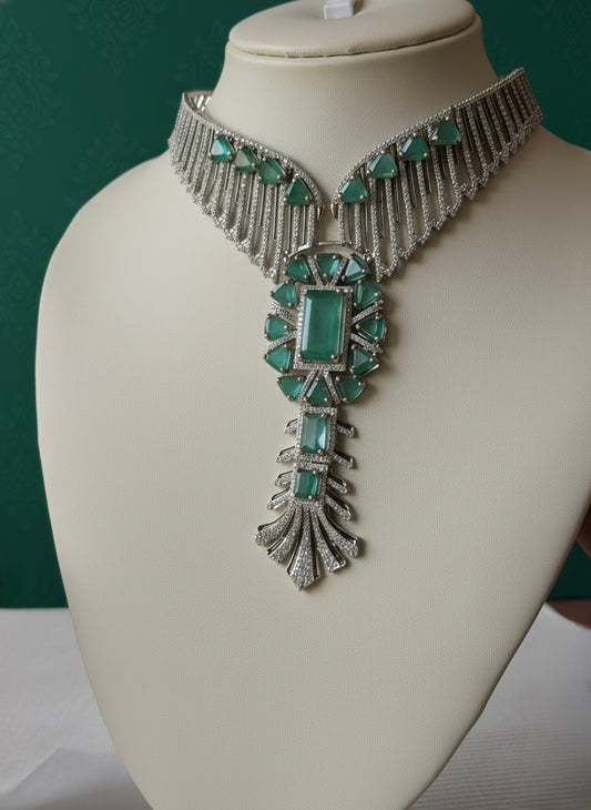 Emerald Wing Collar Set