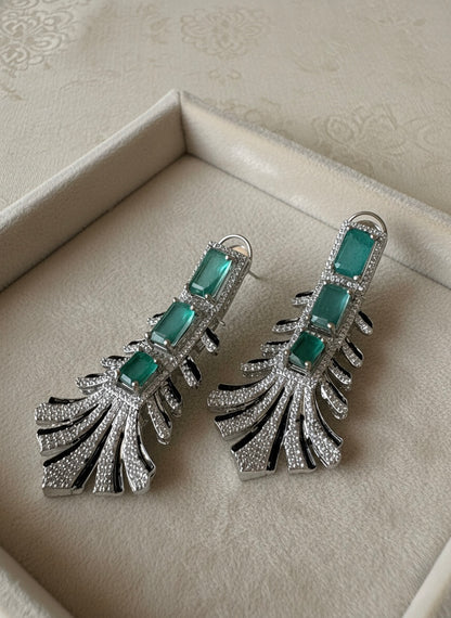 Emerald Wing Collar Set