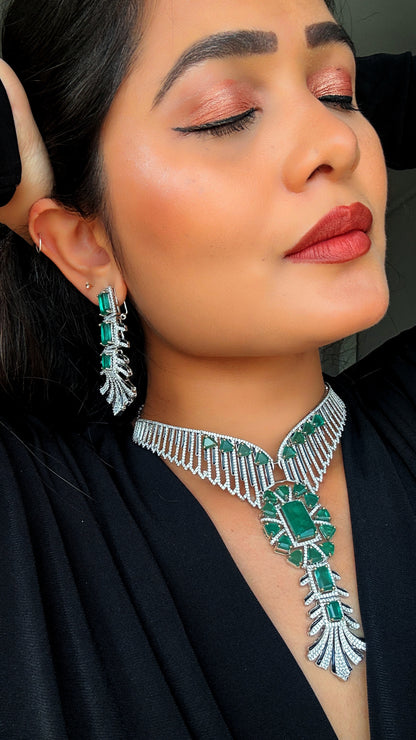 Emerald Wing Collar Set