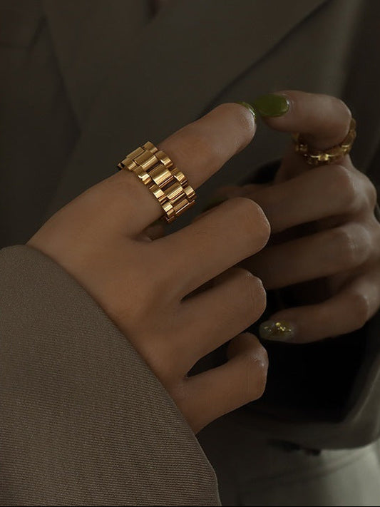 Evelyn Rolex Ring