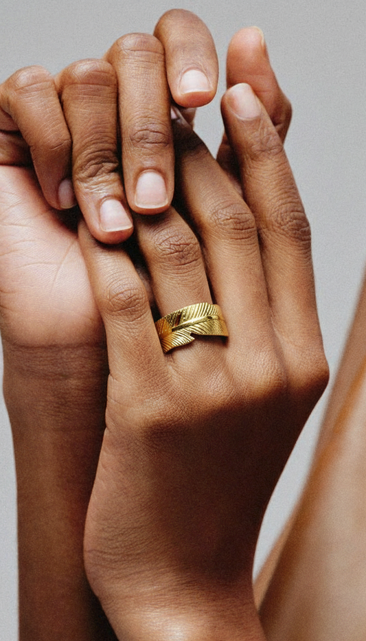 Golden Harmony Feather Ring