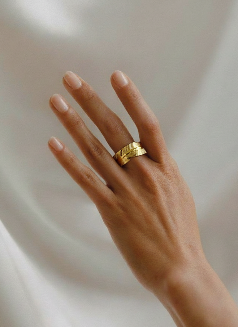 Golden Harmony Feather Ring