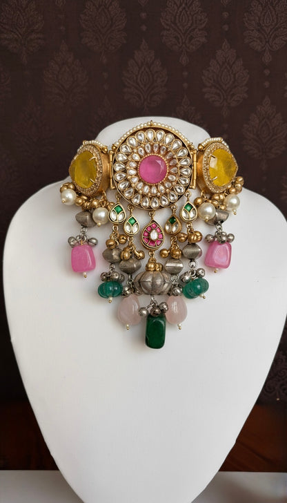 Meena Choker Set