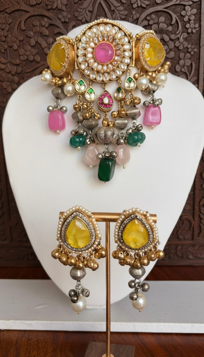 Meena Choker Set