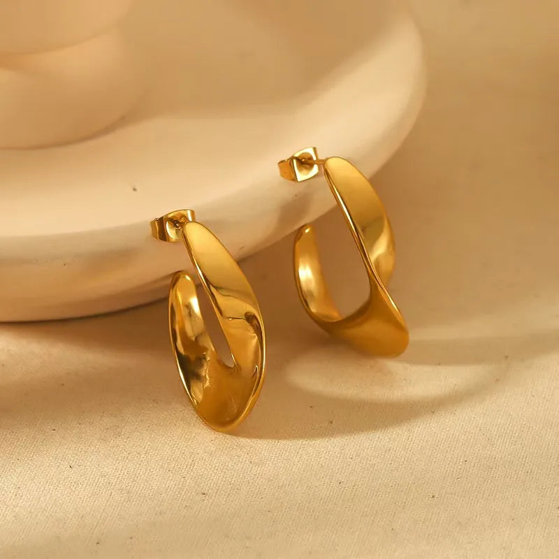 Sarah Gold Hoops