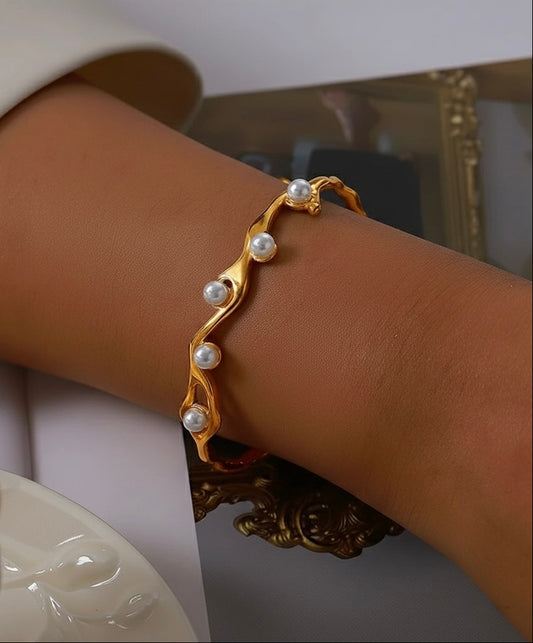 Sophia Pearl Bracelet