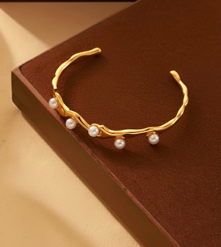 Sophia Pearl Bracelet