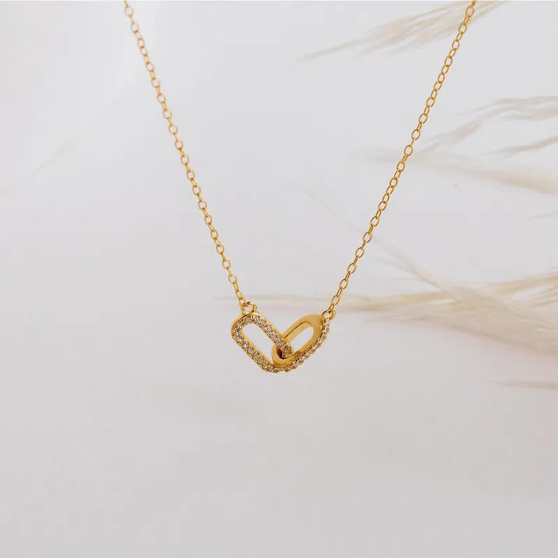 Stella Link Necklace