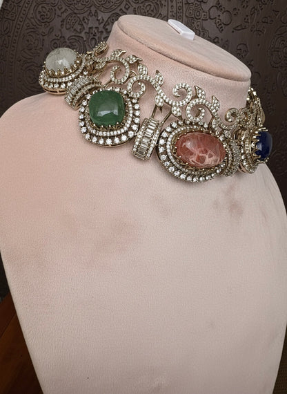 Sunehri Heritage Set